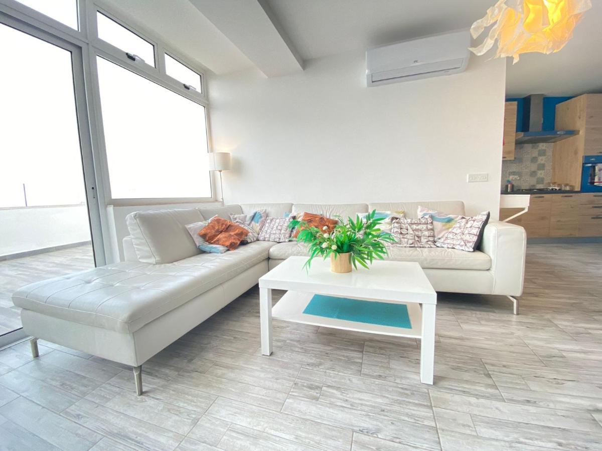 Penthouse "Maltese Scent" Διαμέρισμα Mellieħa Εξωτερικό φωτογραφία